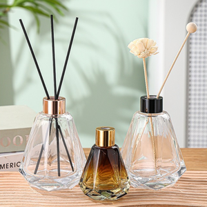 Round <b>Glass</b> <b>Bottle</b> <b>Brown</b> Aromatherapy Diffuser Volatile <b>Bottles</b> Rattan Cosmetic Packaging - Product Image 1