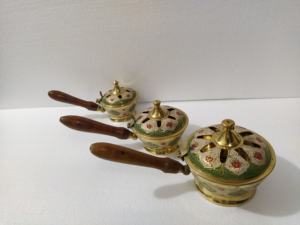 Brûleur D'encens en laiton Traditionnel Gravé - Product Image 2