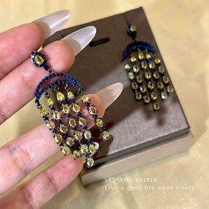 विशेष पीतल 18k सोने की प्लेटेड लंबी टासेल फ्रिंज बालियां शादी की पार्टी ब्लू पीले जिरकॉन खतरनाक ड्रॉप गहने <span class=keywords><strong>2026</strong></span> - Product Image 4