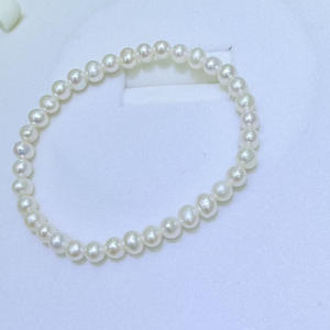 Pulsera de Perlas de Agua Dulce de Alta Calidad de Zhuji, 4.5-5 mm, Casi Impecable, con Cuerda de Cuero Duradera, Dulce y No se Rompe Fácilmente - Product Image 2