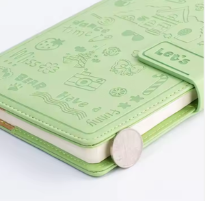 Diario motivacional de mujer negra empoderada, cubierta de tela A5, cuaderno encuadernado en espiral con costura de sillín - Product Image 1