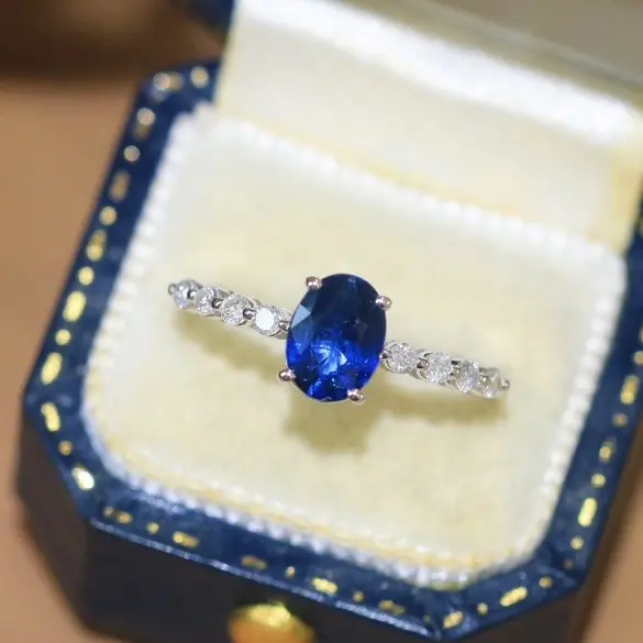 Luxus-Edelstein-Schmuckset 18K Gold Naturdiamant Ring labengebauter blauer Saphir Ring Denier Edelstein Verlobungsring individuell