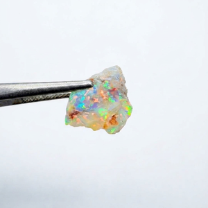 Natural White Uncut Opal Rough Gemstone Play <b>Fire</b> Raw Gemstone Jewelry Making Unpolished Loose <b>Stone</b> Supplier - Product Image 1
