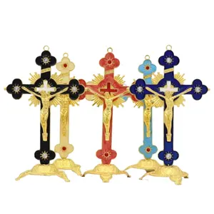 חדש עיצוב מתכת הנוצרי מתנות אמנות דתיות צלב ישו פסל Stand צלב כנסיית בית Decors קתולי דתי פריטים