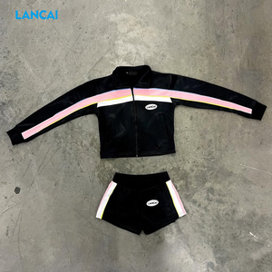 ชุดเซ็ต 2 ชิ้น ดีไซน์แบรนด์ปี 2026 ปักโลโก้ตามสั่ง แต่งขอบสีตัดกัน เสื้อแจ็คเก็ตแทร็ค กางเกงขาสั้นทรงบู้ตี้ สำหรับผู้หญิง - Product Image 1