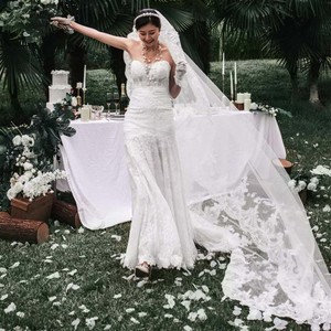 LUOXIN शादी विंटेज दुल्हन पर्दा आइवरी सुंदर लंबे फीता घूंघट कंघी के साथ - Product Image 3