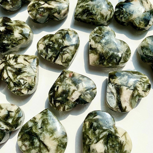 Cuarzo Rutilado de Mica Verde Natural al por Mayor, Corazón Pulido, Piedra de Palma Curativa, Adorno Decorativo, Tema Amor CrystalHola - Product Image 2