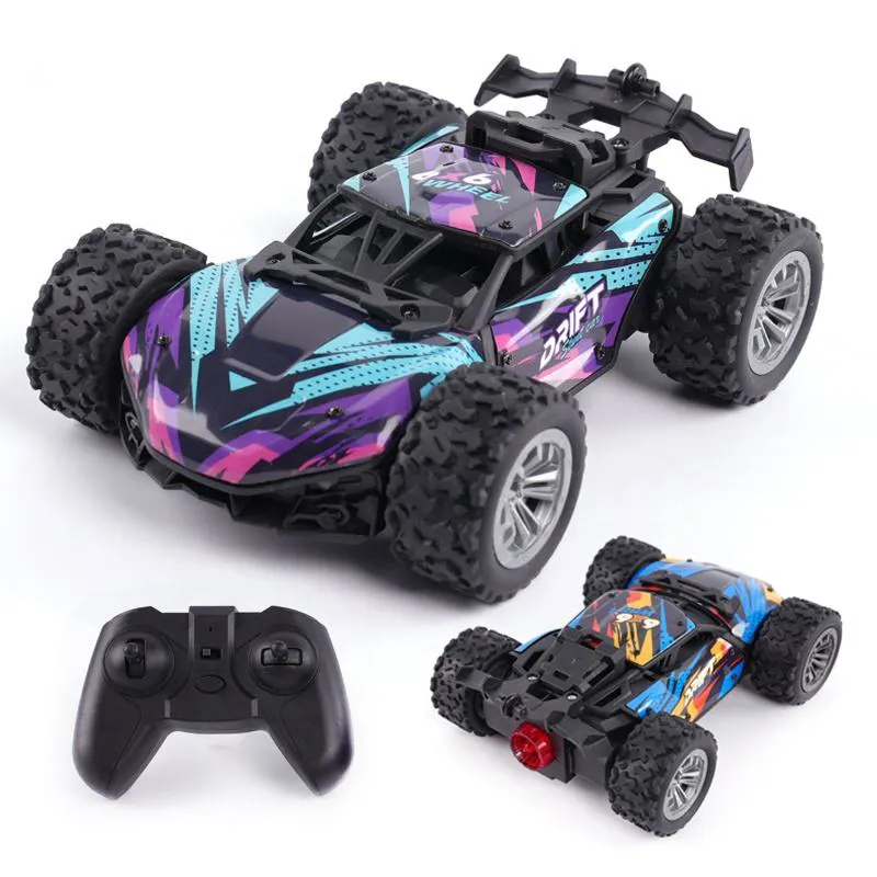 4WD alaşım sprey Rc oyuncak arabalar uzaktan kumanda Drifting Stunt araç oyuncaklar yüksek hızlı Off-Road radyo kontrol oyuncak çocuklar için