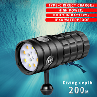 Linterna de Buceo Subacuática OEM Turbo S Pro Súper Brillante para Fotografía y Video, 13000 Lúmenes, Batería Integrada, Resistente al Agua IP68, 120