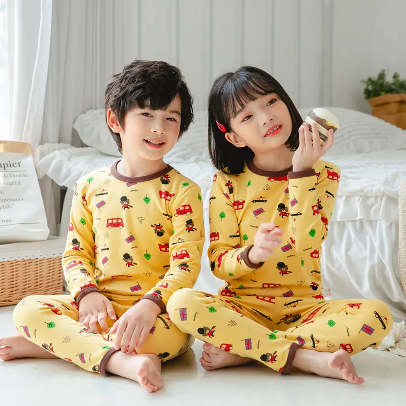 Conjuntos de pijamas infantis, conjuntos de pijamas para crianças com estampa personalizada, pijamas de primavera com desenhos animados, de algodão para meninas, com preço barato