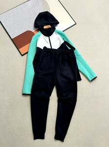 Nuova Collezione 2026: Tuta Sportiva Casual in Cotone <span class=keywords><strong>Tech</strong></span> Fleece con Logo Personalizzato, Set 2 Pezzi con Felpa <span class=keywords><strong>e</strong></span> <span class=keywords><strong>Pantaloni</strong></span> per Uomo, Abbigliamento Sportivo Antivento - Product Image 4