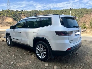 Personalización Interior, Jeep Grand Commander PLUS 2020 2021 2022, SUV de Lujo Usado - Product Image 6