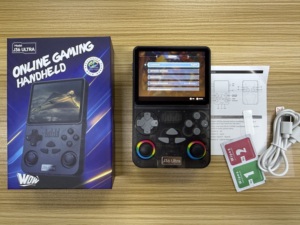 Consoles de jeux vidéo portables rétro J36 Ultra de 3,5 pouces, plus de 20 émulateurs, lecteurs de jeux Android Wi-Fi, 15000 jeux HD, 3000 mAh VS R36S - Product Image 4