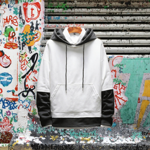 Sweat-shirt à capuche pour homme, blanc uni avec manches contrastantes noires, coupe décontractée, poche intégrée, idéal pour l'automne - Product Image 2