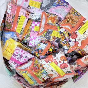 Fournisseur d'usine Vêtements pour bébés imprimés sur mesure Pyjamas pour bébés bio en viscose et bambou Nœud et bavoirs - Product Image 3