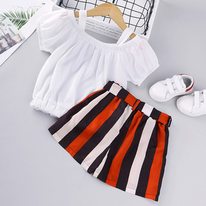Conjunto de Ropa de Verano para Niñas de 2 a 6 Años, Top Negro y Blanco Sólido con Rayas, Conjunto de 2 Piezas de Camiseta y Pantalones Cortos para Niñas - Product Image 2