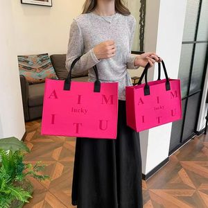 Bolsa <span class=keywords><strong>de</strong></span> <span class=keywords><strong>fieltro</strong></span> <span class=keywords><strong>de</strong></span> compras reutilizable <span class=keywords><strong>con</strong></span> letras a la moda <span class=keywords><strong>de</strong></span> nuevo estilo, bolsas <span class=keywords><strong>de</strong></span> <span class=keywords><strong>fieltro</strong></span> ecológicas <span class=keywords><strong>de</strong></span> gran capacidad <span class=keywords><strong>con</strong></span> logotipo impreso personalizado - Product Image 4