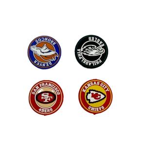 Nuevas tendencias <span class=keywords><strong>Anime</strong></span> Focal Beads Bad Bunny Karol Gpeso Pluma Roblox Girls One Piece NFL Football Team Sier - Product Image 5