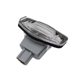 Conjunto de Luz de Matrícula 34106-T2A-H01 para Honda Accord Geely C-Class, Carcasa de Plástico Integrada, Distancia entre Orificios de 205 mm - Product Image 1