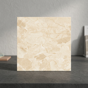 Carreaux de porcelaine effet marbre gris Cosmo Cloud 600x600mm, finition miroir brillant, pour revêtement de sol intérieur en céramique - Product Image 4