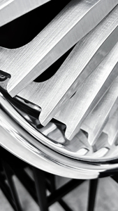 Rueda de coche de pasajeros forjada en plata cepillada llanta con LOGO personalizado 19 20 21 22 24 26 pulgadas 6061T Cubo de aleación para modelo S Class <span class=keywords><strong>Maybach</strong></span> - Product Image 4