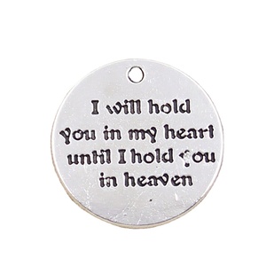 Ciondoli fatti a mano 29x29mm ciondoli Vintage tibetani Color argento con placcatura in oro "ti terrò il mio cuore ti tengo cielo" - Product Image 1