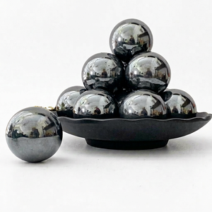 Sphère de pierre précieuse d'hématite africaine naturelle brute de haute qualité, sculptée style Feng Shui, pour la guérison et la décoration intérieure, vente en gros - Product Image 1