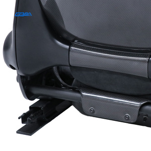 Asientos de carreras de fibra de carbono ajustables manualmente y personalizables con cuero genuino y Alcántara para Ferrari SF90 - Product Image 5