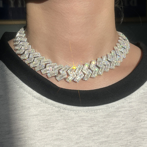 สร้อยคอแฟชั่นแบบ Cuban Link ชุบทอง 18K เงินแท้ 925 ประดับเพชร Moissanite เกรด VVS รับรองโดย GRA สไตล์ฮิปฮอป ทรงบาแกตต์ - Product Image 6