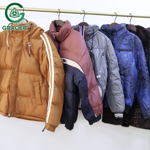 Balle di Abbigliamento di Seconda Mano, Pacchi Selezionati di Giacche da Uomo e Donna, Vendita all'Ingrosso di Abbigliamento Usato dagli USA - Product Image 3