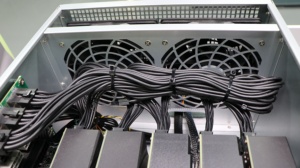 PCIe 4.0 X16 SFF‑8654 PCIe 4.0 X16 Multi‑GPU Switch Backplane Adapter 2‑in‑4‑out 1‑to‑5 Riser Card สำหรับเวิร์กสเตชันเซิร์ฟเวอร์ Ai - Product Image 4