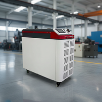 Machine de nettoyage laser à fibre pulsée portative 100W 200W 300W 500W pour l'élimination de la peinture, de la rouille, de l'acier inoxydable, de l'aluminium, du bois et de la pierre
