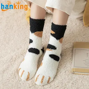 Calcetines con estampado 3D de pata de gato y perro blanco de dibujos animados para mujer, calcetines gruesos y cálidos para otoño e invierno, calcetines divertidos cálidos de lana para mujer