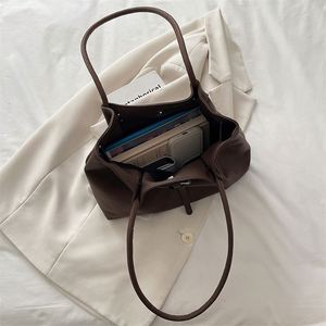 Korean Fashion Shoulder Bag Simple and Large Capacity Niche Design Tote Bag Cross Body Women's Handbag - Product Image 6