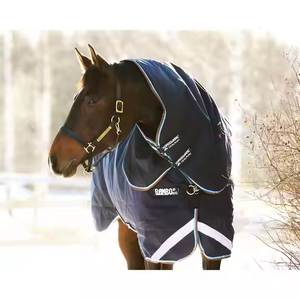 Couverture de cheval personnalisée luxueuse et confortable pour l'hiver avec couche en nylon imperméable et doublure en polyester durable pour une utilisation à long terme - Product Image 1