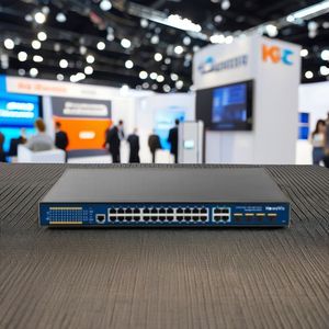 24 cổng PoE + L2 quản lý Gigabit Ethernet chuyển đổi 1gbe Gigabit Cooper 4-Port kết hợp mạng chuyển đổi - Product Image 2