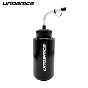 Bouteille d'eau compressible anti-fuite <span class=keywords><strong>de</strong></span> 34 oz pour hockey et lacrosse, compatible casque, prise en main facile, résistante aux chocs - Product Image 5
