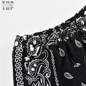 Pantalones Cortos de Moda OEM con Estampado DGT Personalizado, Ropa Urbana de Verano, Pantalones Cortos con Estampado Paisley para Hombre - Product Image 3