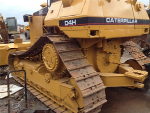 Bulldozer de cadenas CAT D4H usado original de Shanghái con sistema hidráulico completo, 1 año de garantía, en excelentes condiciones - Product Image 4