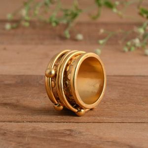 Anillo Giratorio Moderno Hecho a Mano con Cuentas de Latón Chapadas en Oro de 14K, Anillo Antiestrés para Aliviar la Ansiedad - Product Image 2