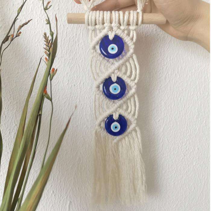 แขวนผนัง