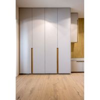Armoire de Luxe Autoportante Optima avec Portes Miroir, Éclairage LED et Système de Verrouillage pour Chambre Parentale Moderne