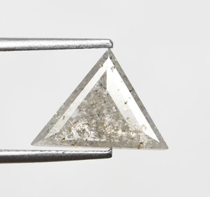 2,16 CT Rústico Blanco Natural Triángulo Corte Diamante suelto I3 Claridad con color blanco y características de corte de entrenamiento - Product Image 4