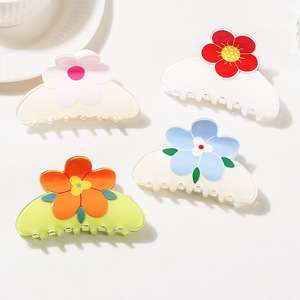 Pinza de Pelo Acrílica con Flores Elegantes, Pinza con Logotipo Personalizado Decorada con Diamantes de Imitación, Accesorios para el Cabello de Niñas - Product Image 1