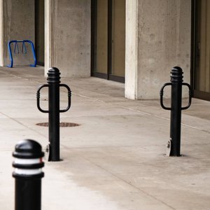 Borne romaine de <span class=keywords><strong>route</strong></span> de sécurité de borne de fonte avec la conception démontable pour le parking - Product Image 4