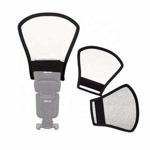 Refletor de <span class=keywords><strong>flash</strong></span> fotográfico 2 em 1, refletor de luz prateada/branca para câmeras nikon e sony - Product Image 1