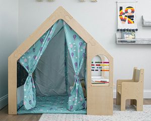 Maison de jeu d'intérieur 5-en-1 avec bureau, chaise, tableau noir, coussin de sol et rideaux, style Montessori Waldorf pour les enfants de 1 à 8 ans - Product Image 3