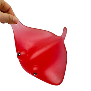Jouet sensoriel anti-stress en forme de raie géante en TPR, à presser pour s'amuser, jouer, offrir - Product Image 3