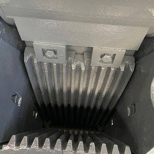 Trituradora de Mandíbulas Móvil Pequeña con Motor de Corriente Alterna y Rodamientos para Trituración de Mineral, Capacidad Máxima de 40 Toneladas por Hora - Product Image 5