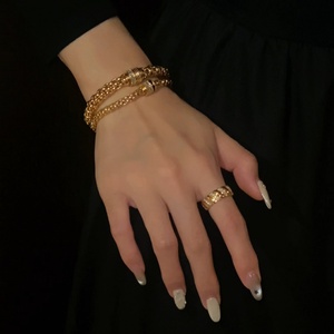 Nuovo Bracciale Alla Moda in Oro 18K con Diamanti Naturali Taglio Baguette, Catena Intrecciata a Forma di <span class=keywords><strong>Vite</strong></span>, Stile Neutro per Uso Quotidiano - Product Image 3